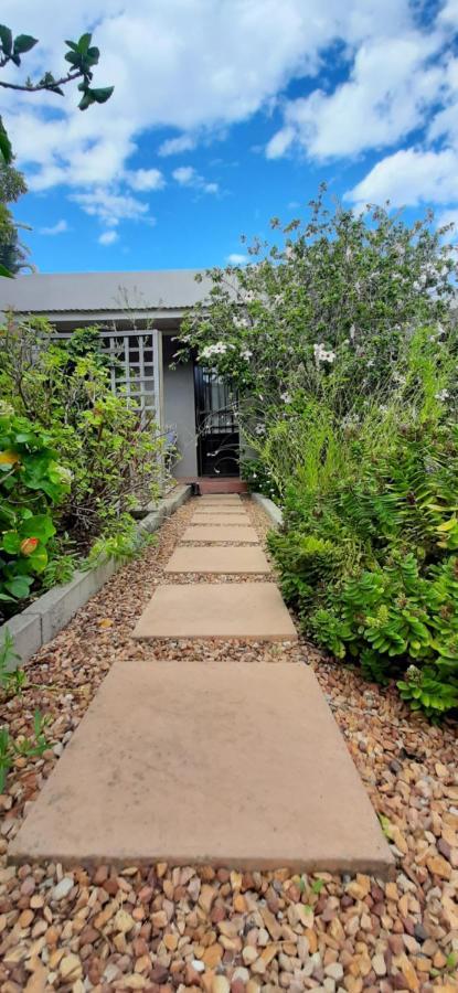 Abigail'S Garden Cottage Montagu Dış mekan fotoğraf